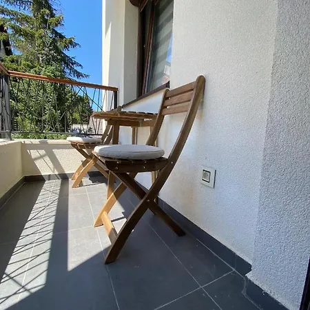 Pinora, Bazen&spa Apartament *