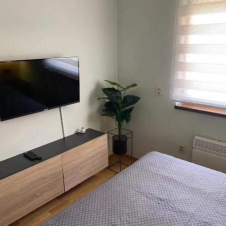 Pinora, Bazen&spa Apartament