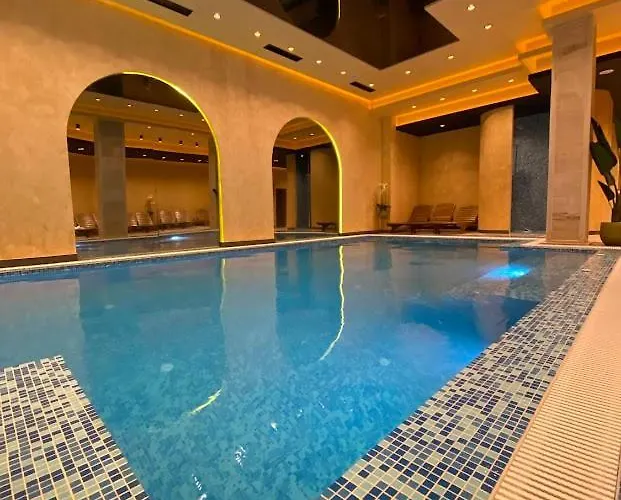 Pinora, Bazen&spa Apartman *